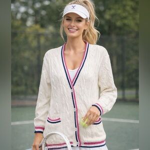Vintage women’s white cable knit v neck cardigan sweater size XS tenniscore